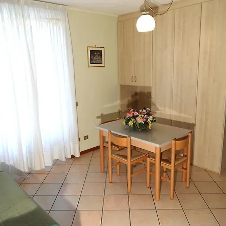 Apartment Touring *